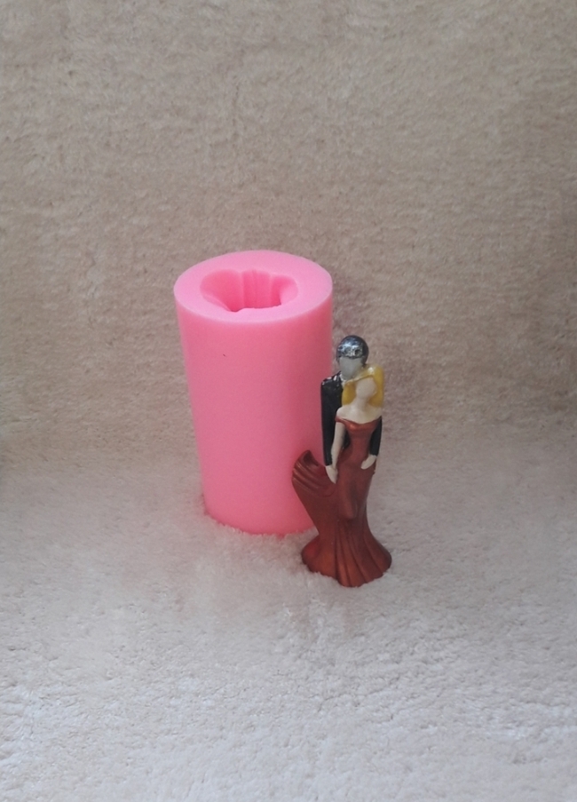 Dans eden Sevgililer silikon kalip